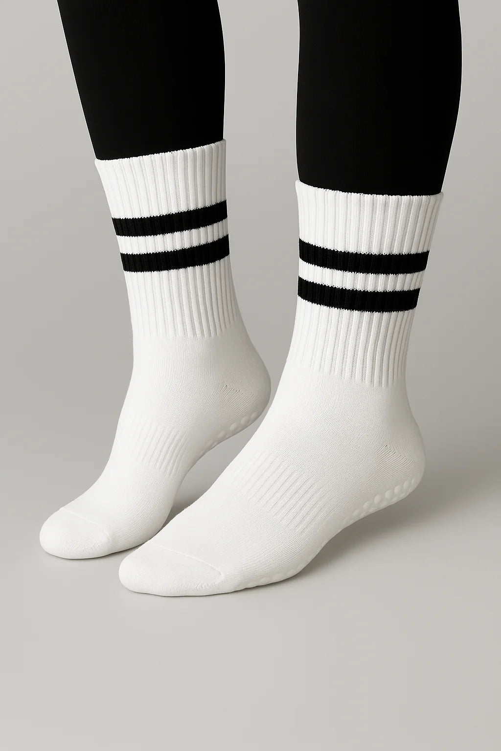 Grip Crew Socks - Non-Slip - White